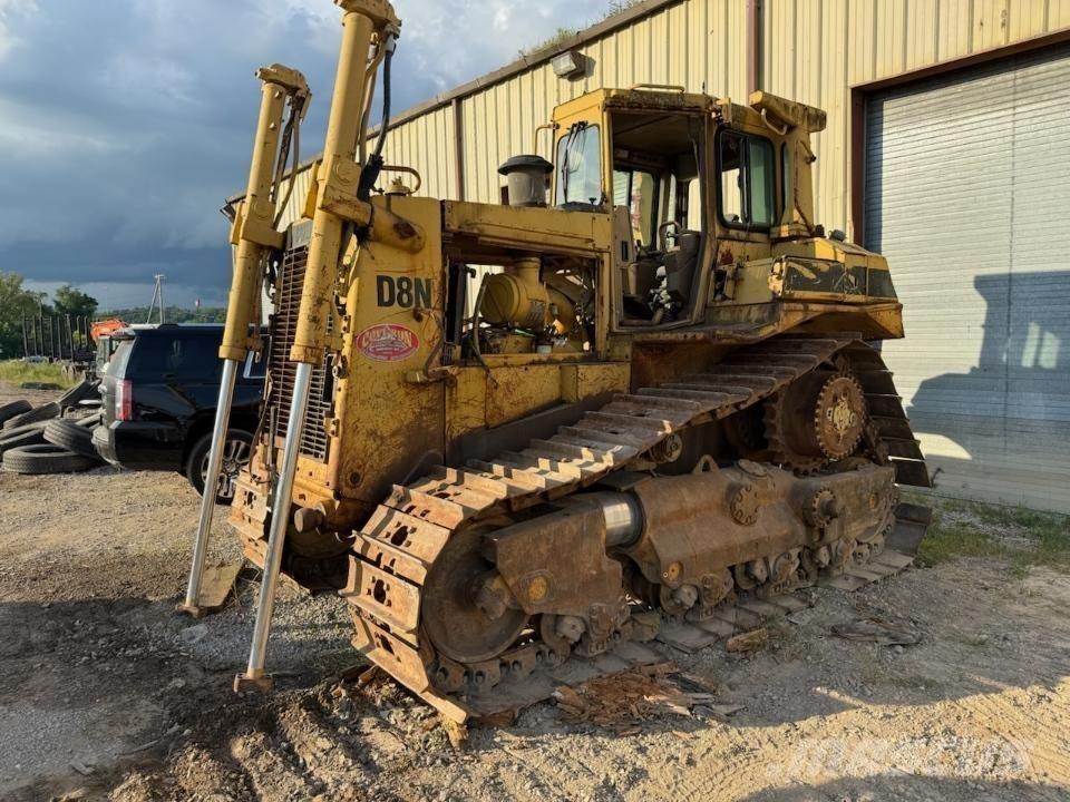 CAT D8N Buldooserid