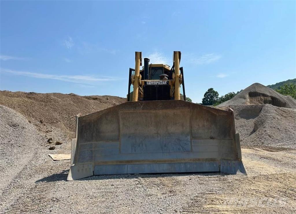CAT D8N Buldooserid
