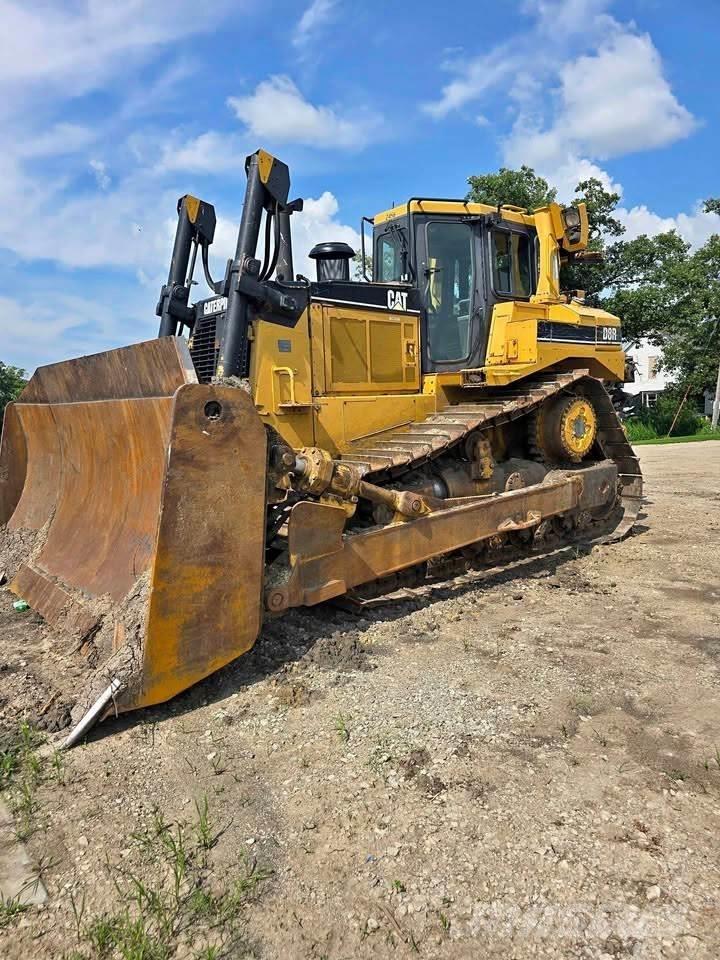 CAT D8R Buldooserid
