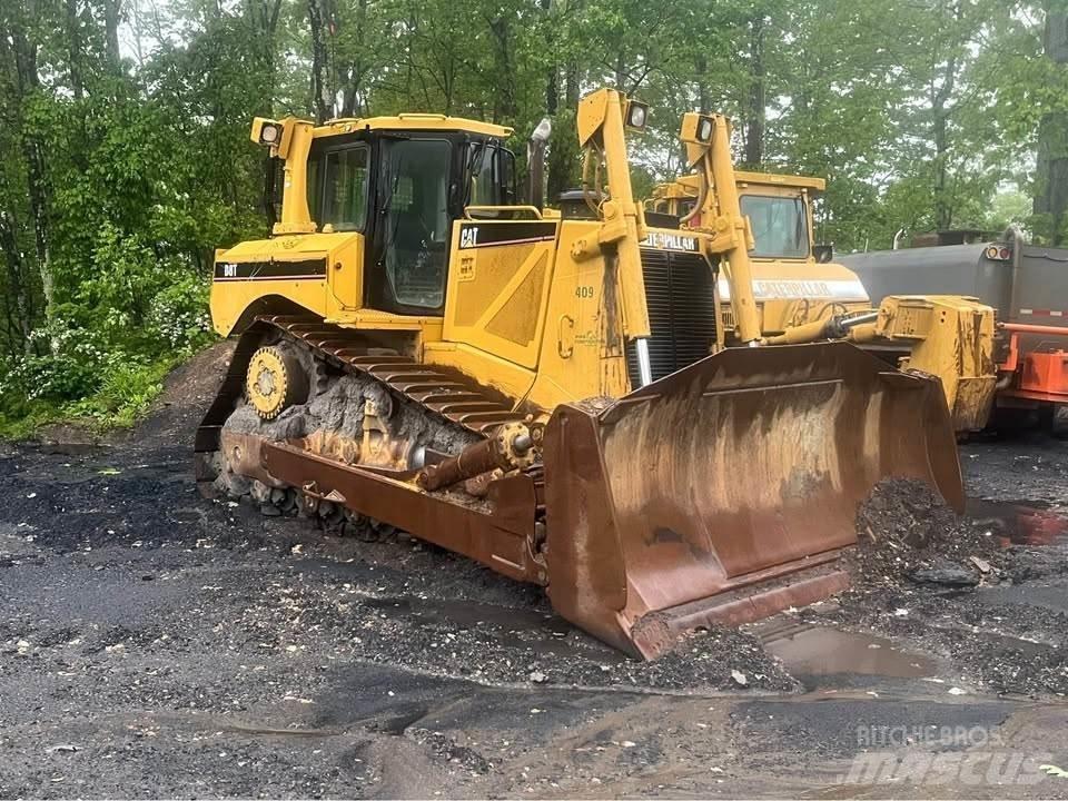 CAT D8T Buldooserid