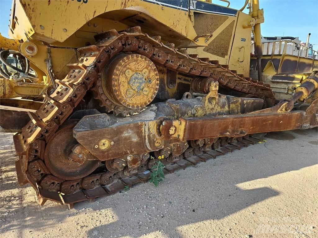 CAT D8T Buldooserid