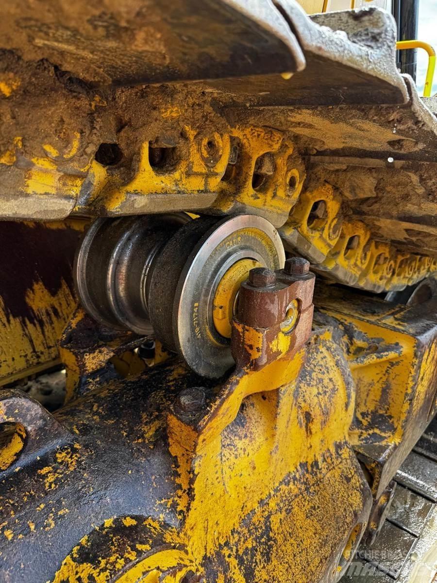 CAT D8T Buldooserid