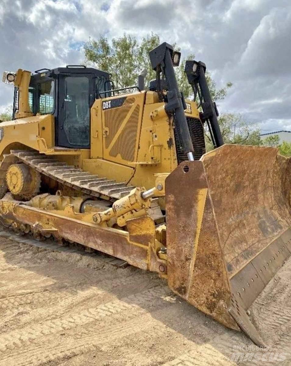 CAT D8T Buldooserid