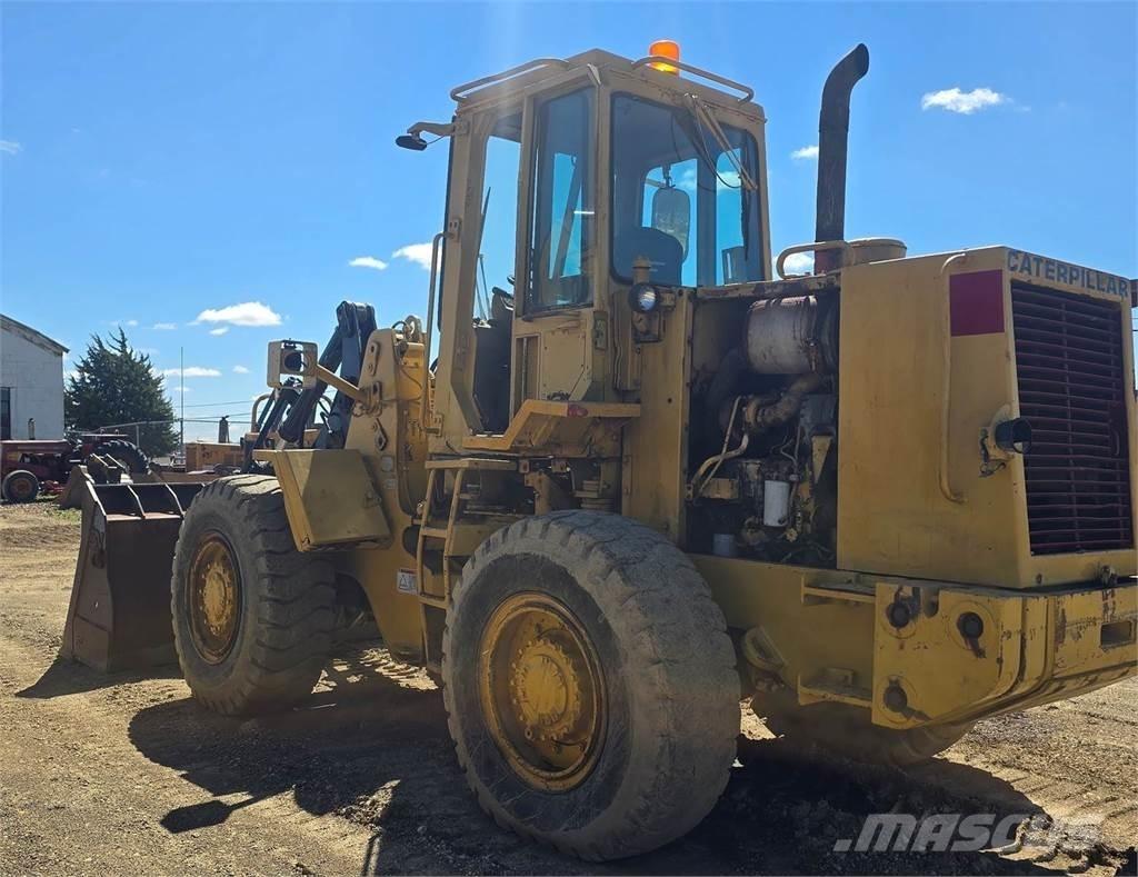CAT IT18B Rataslaadurid