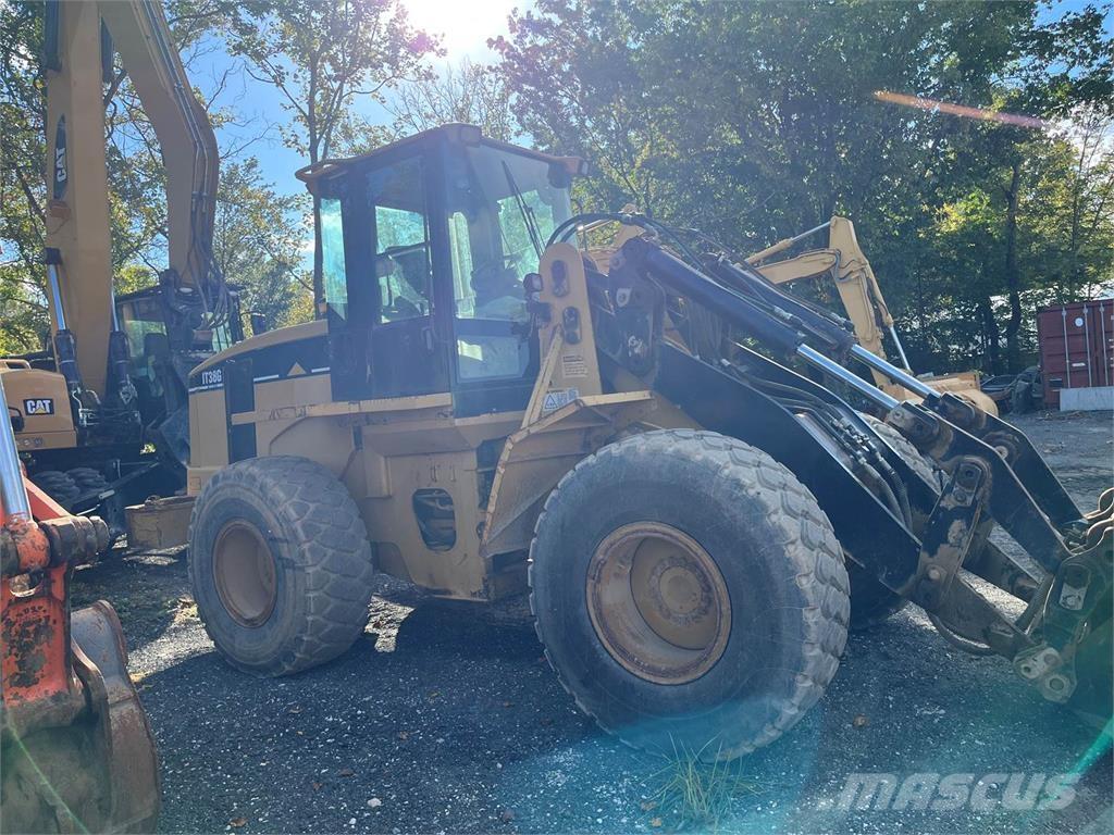 CAT IT38G Rataslaadurid