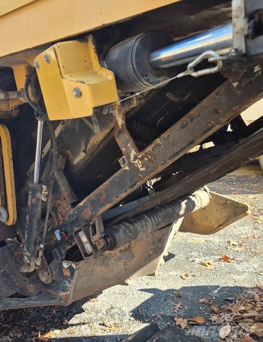 CAT PM200 Asfaldi külmfreesimise masinad