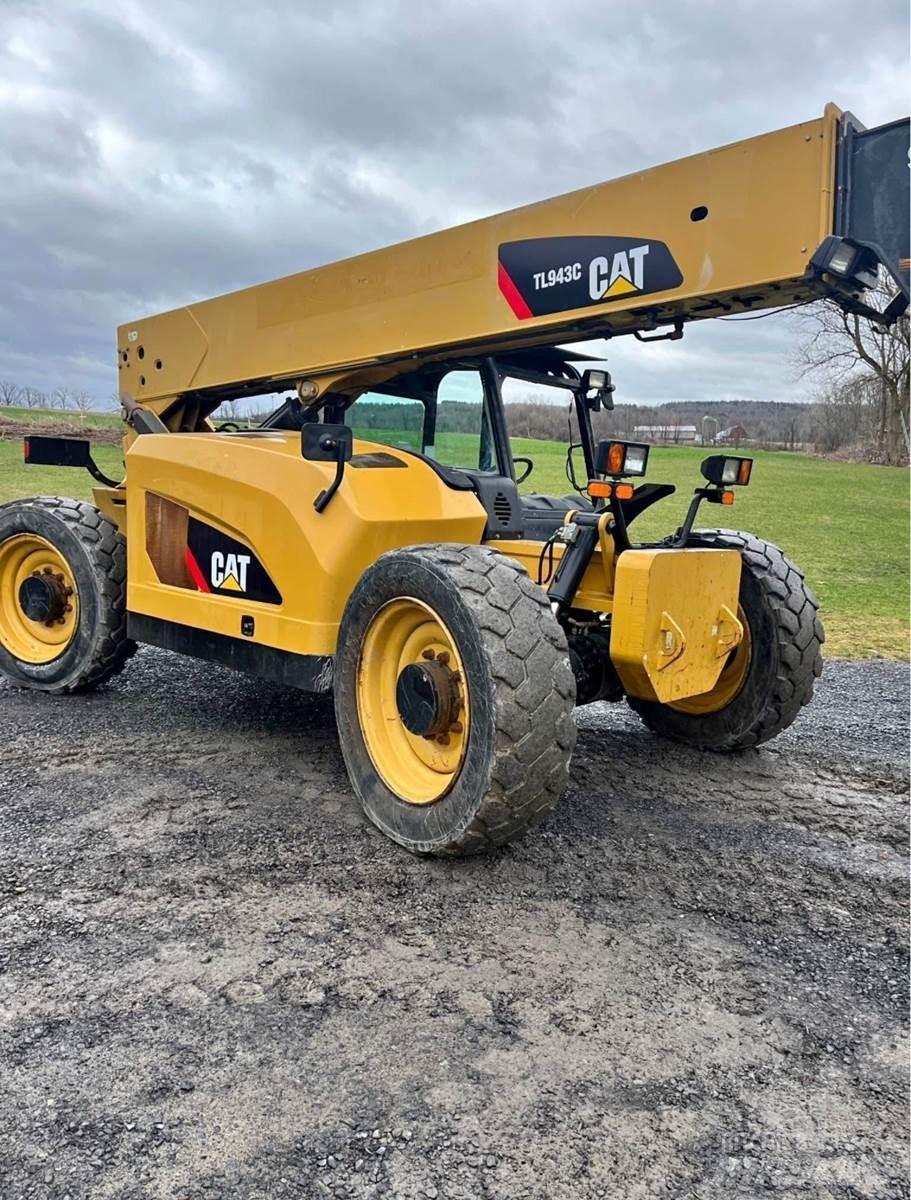 CAT TL943C Teleskooplaadurid