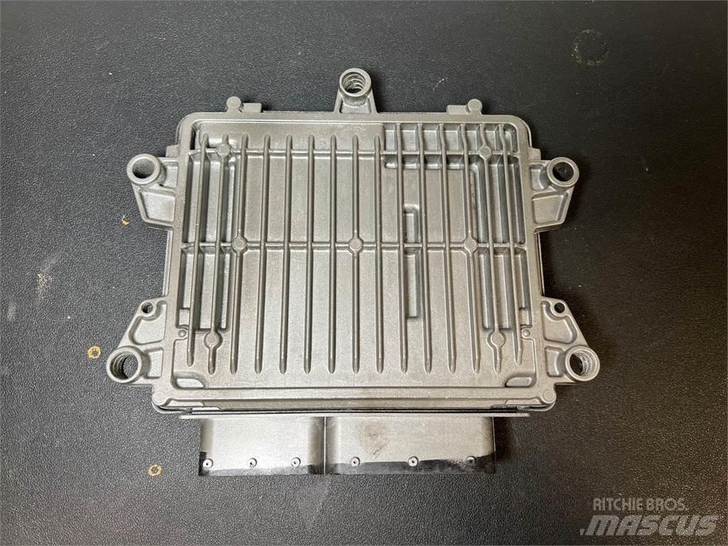 Cummins  Muu