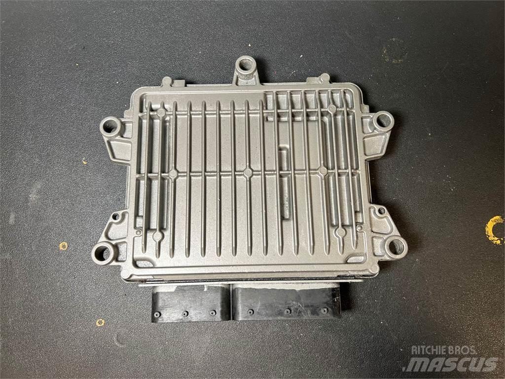 Cummins  Muu