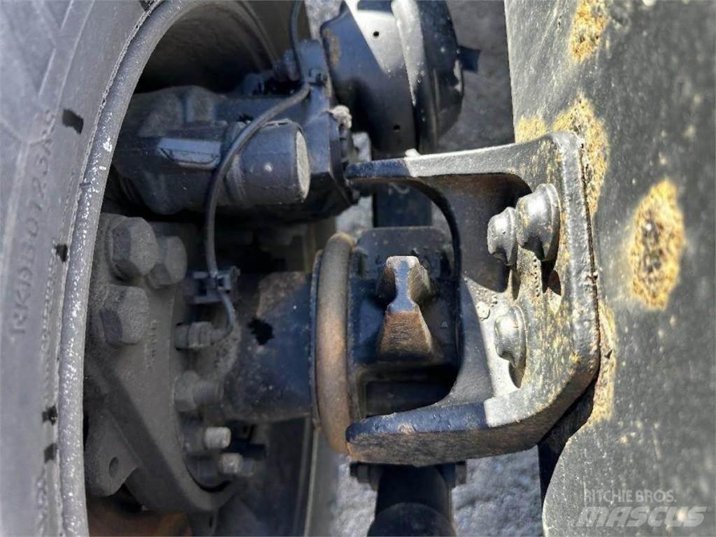  Dana LT625 Sillad