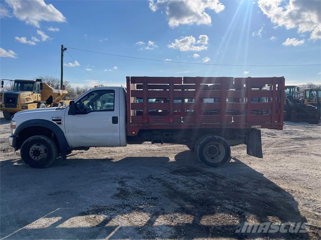 Ford F-450 Loomaveokid