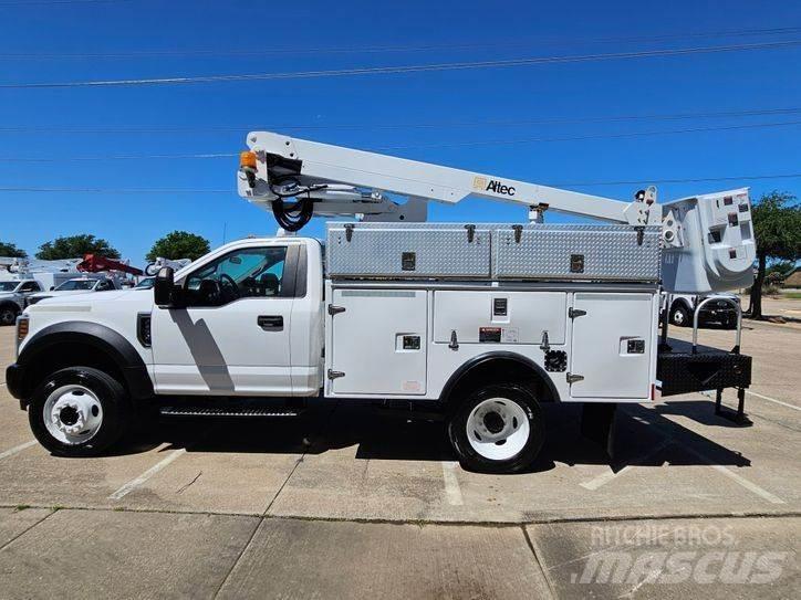 Ford F-450 Auto korvtõstukid