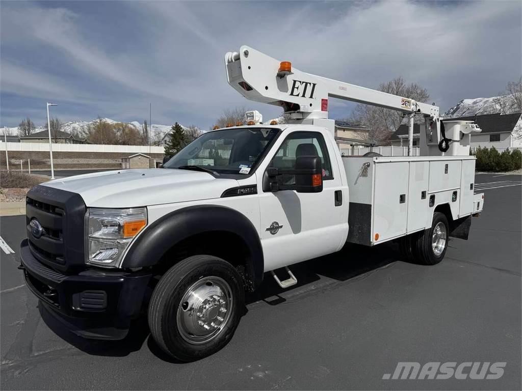 Ford F-450 Auto korvtõstukid