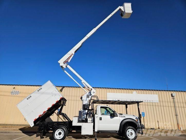 Ford F-550 Auto korvtõstukid
