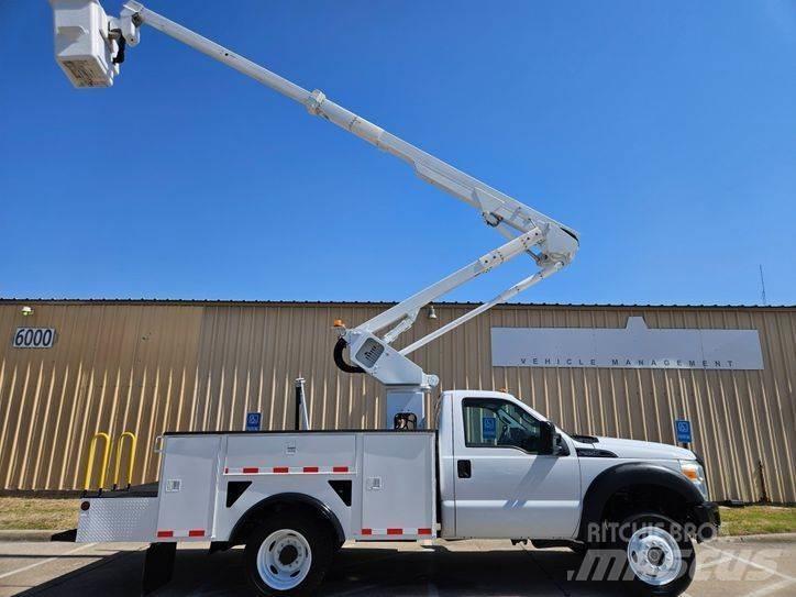 Ford F - 550 Auto korvtõstukid