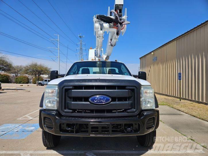 Ford F - 550 Auto korvtõstukid