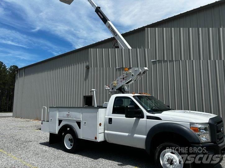 Ford F-550 Auto korvtõstukid