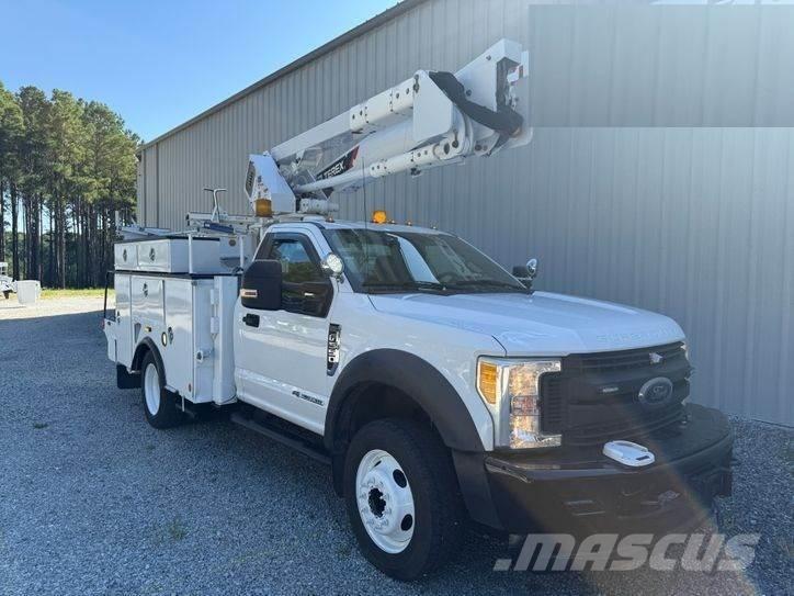 Ford F-550 Auto korvtõstukid