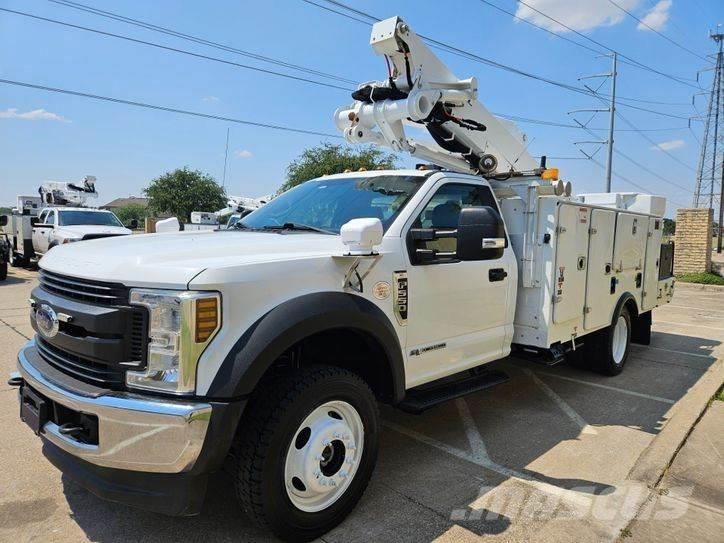 Ford F-550 Auto korvtõstukid