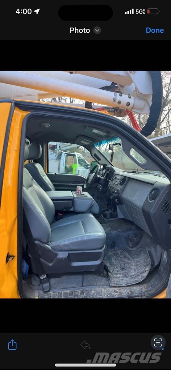 Ford F-550 Auto korvtõstukid