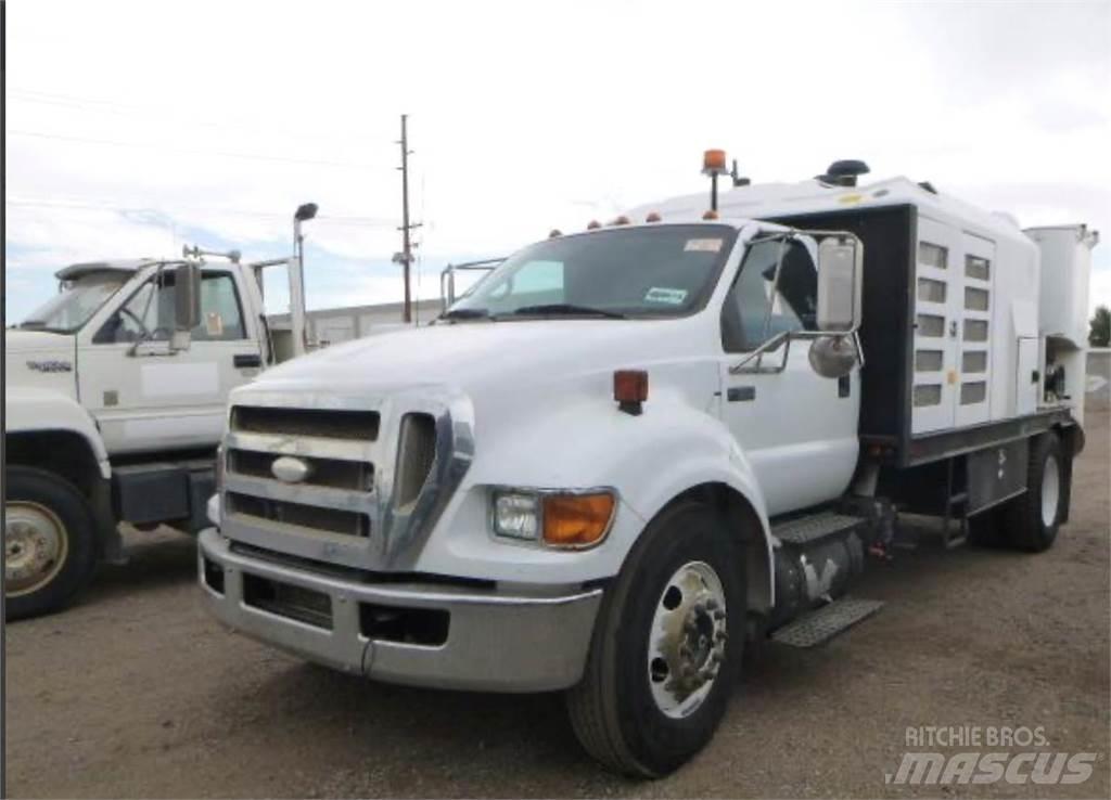 Ford F-650 Vaakumautod