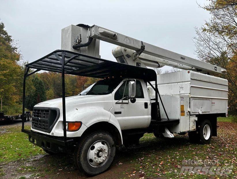 Ford F-750 Auto korvtõstukid