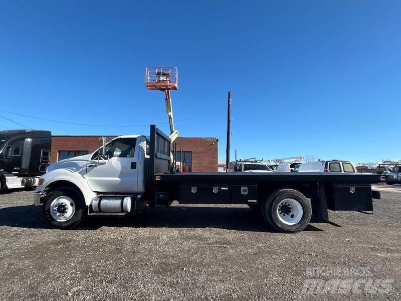 Ford F-750 Madelautod