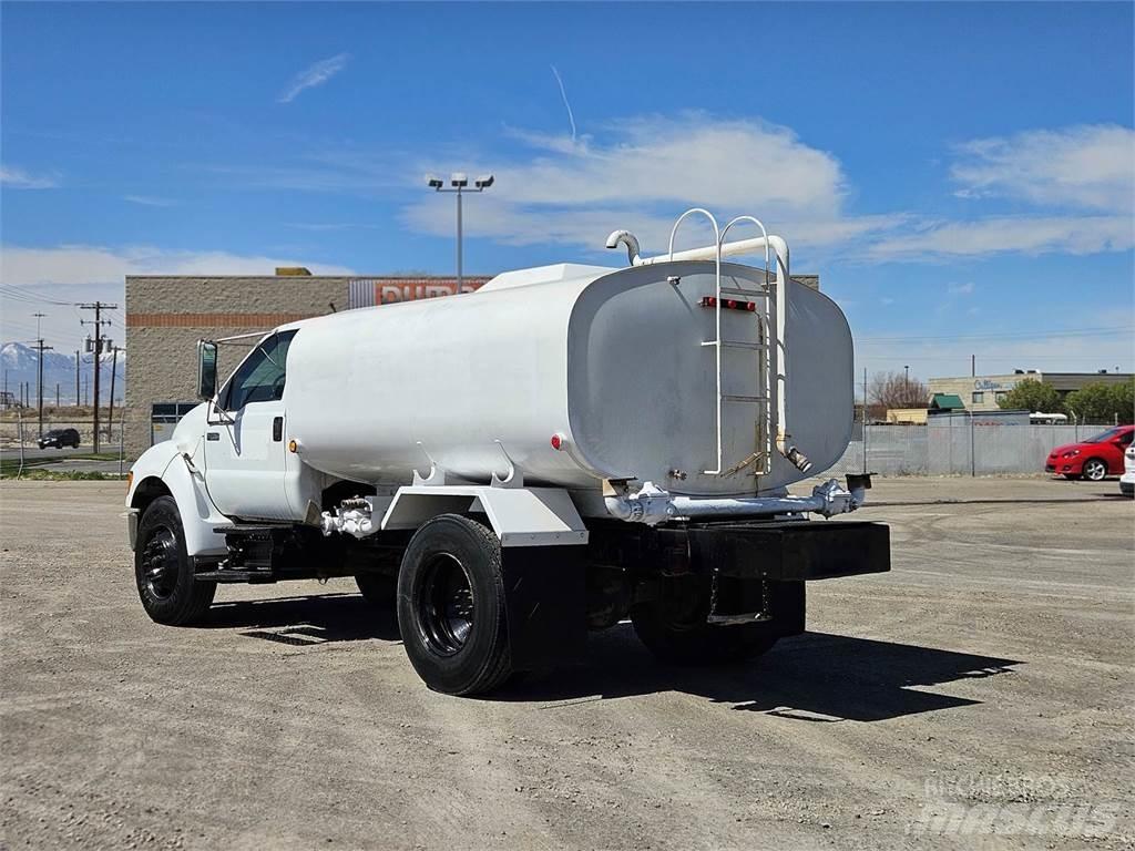Ford F-750 Tsisternveokid