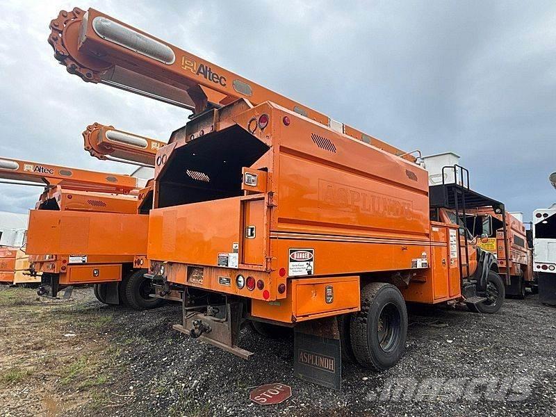 Ford F-750 Auto korvtõstukid