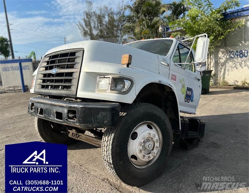 Ford F-800 Muud osad