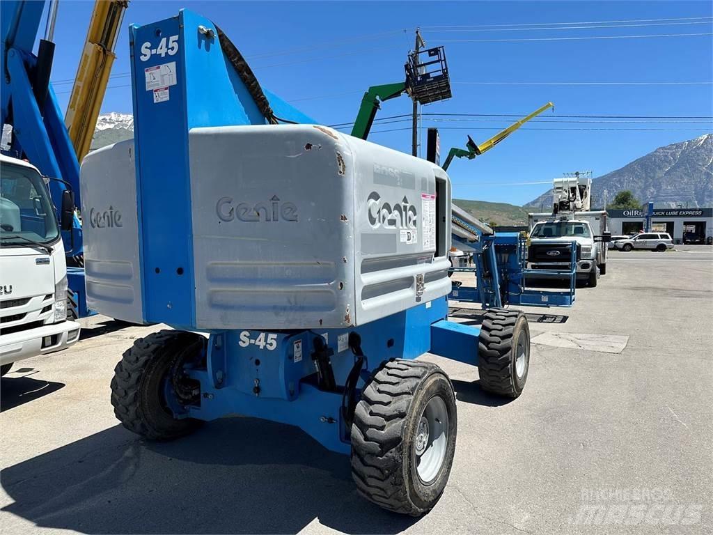 Genie S-45 Teleskoop poomtõstukid