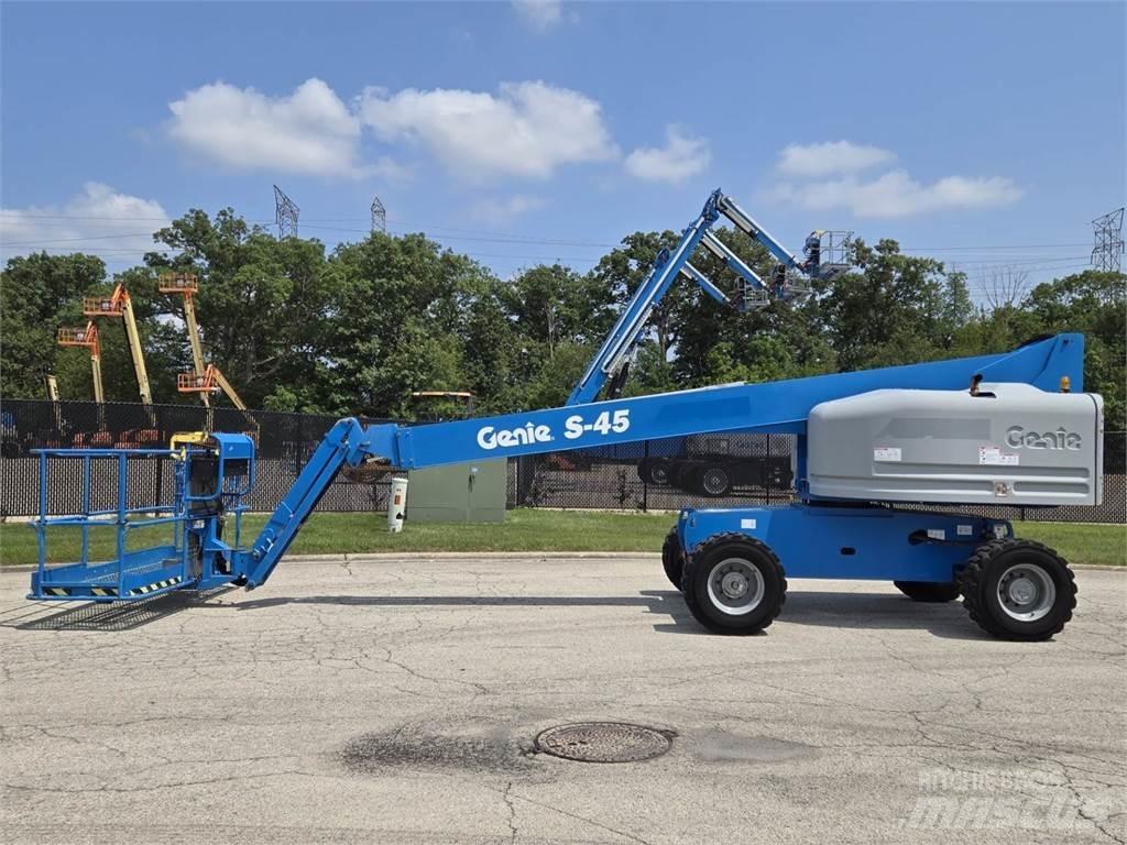 Genie S-45 Teleskoop poomtõstukid