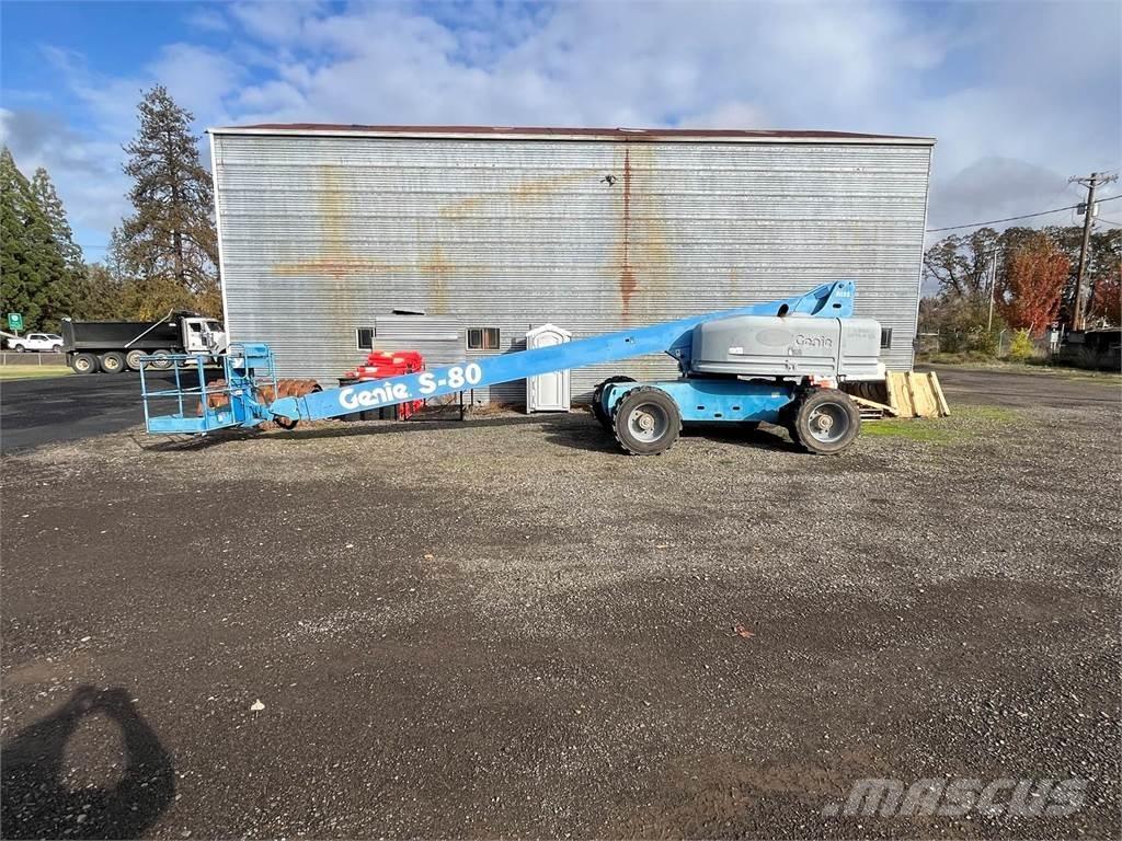 Genie S-80 Vertikaalsed mast tõstukid