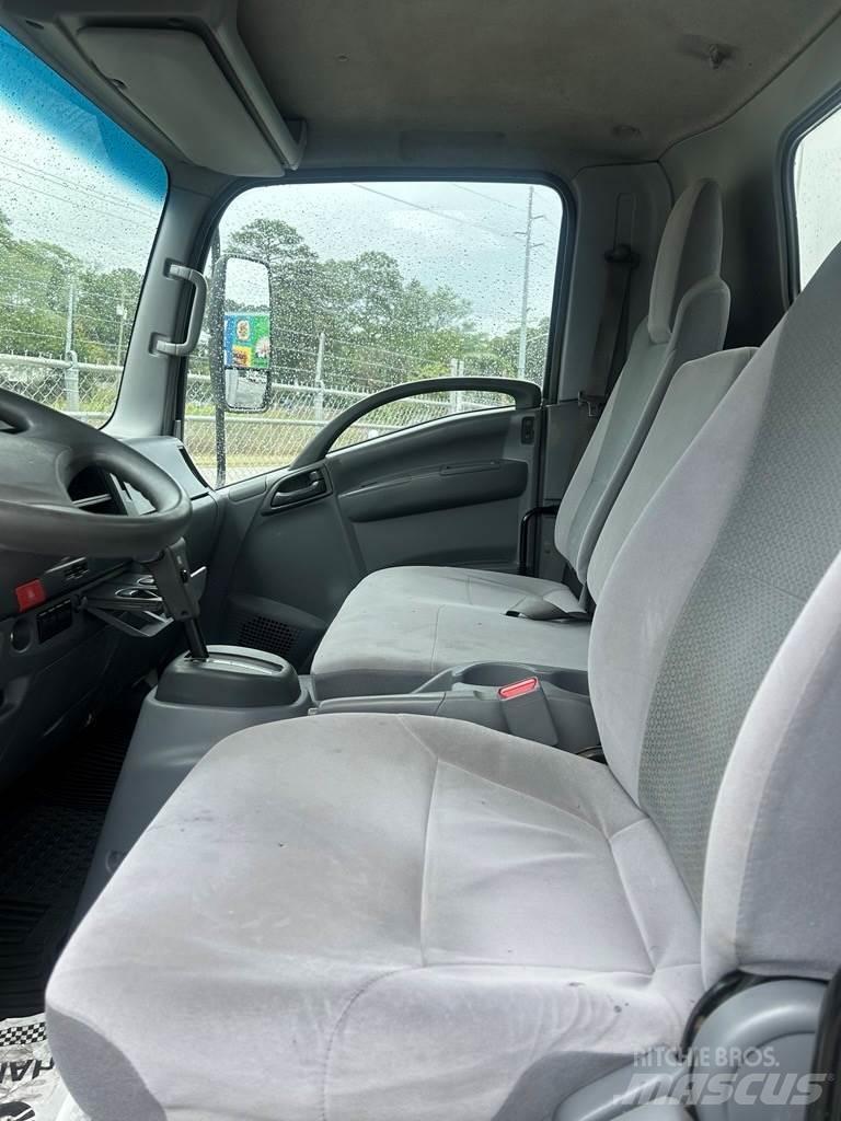 Isuzu NRR Sadulveokid