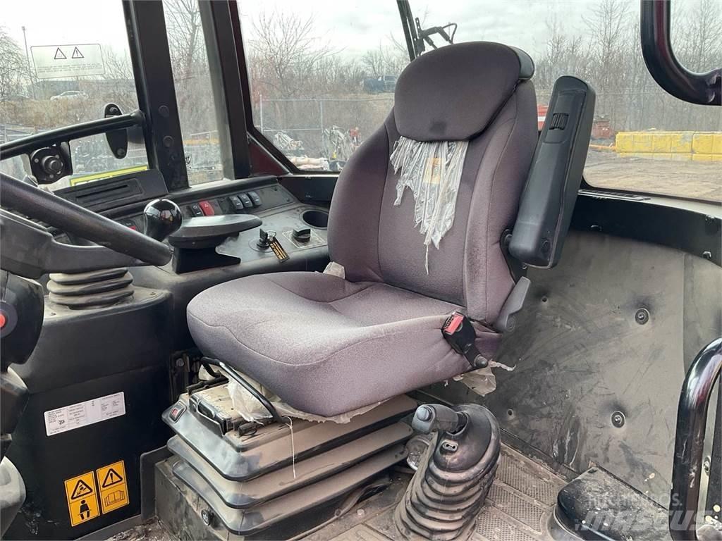 JCB 409 Rataslaadurid