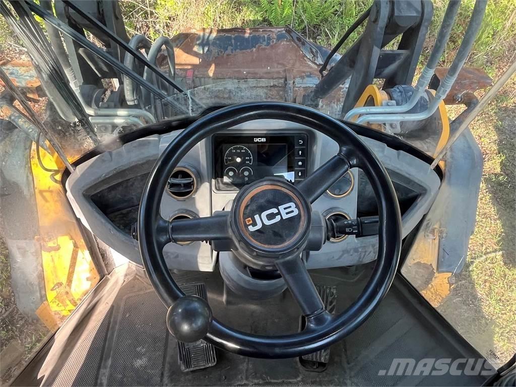JCB 427HT Rataslaadurid