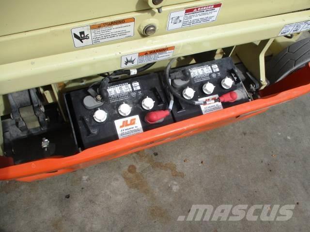 JLG 1930ES Käärtõstukid