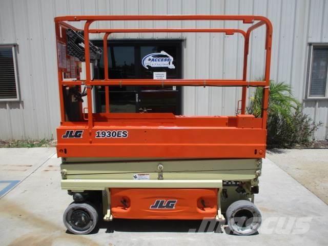 JLG 1930ES Käärtõstukid
