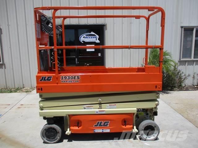 JLG 1930ES Käärtõstukid