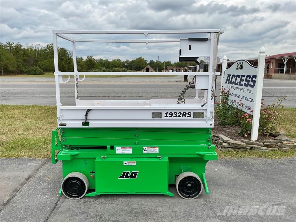 JLG 1932RS Käärtõstukid