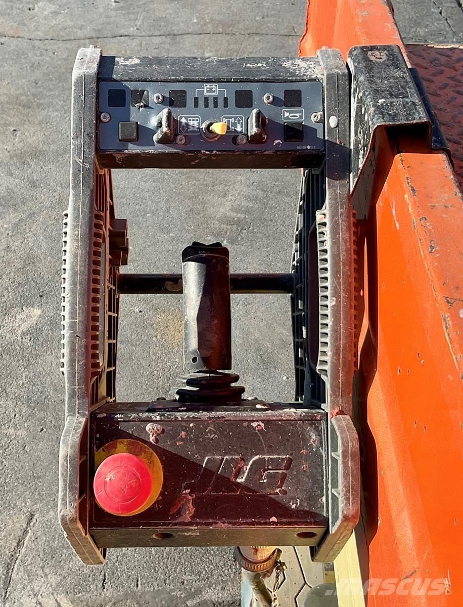 JLG 2632ES Käärtõstukid