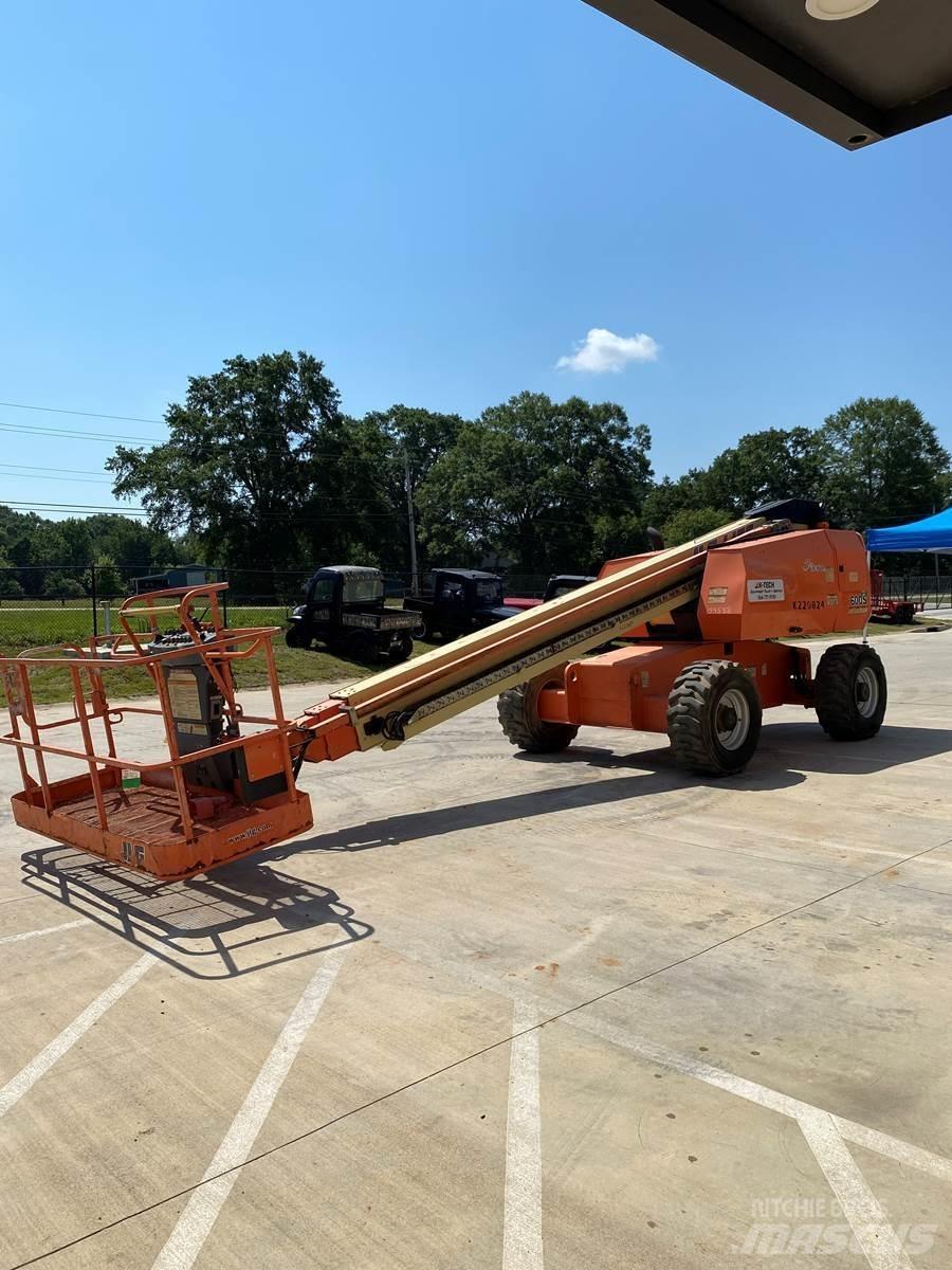 JLG 600S Teleskoop poomtõstukid