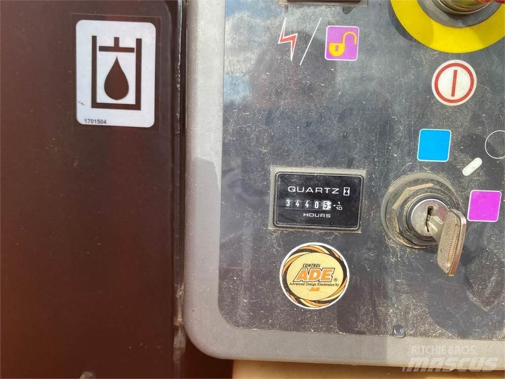 JLG 600S Teleskoop poomtõstukid
