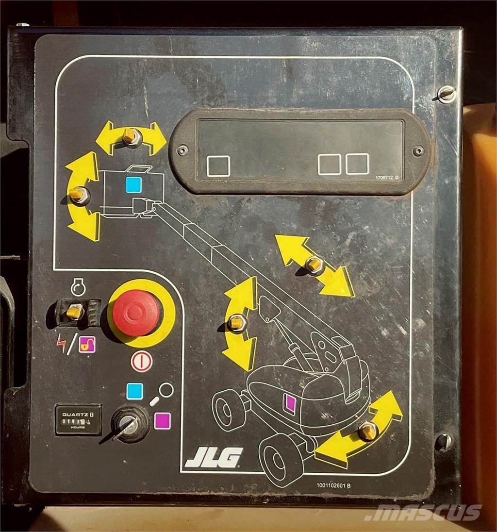 JLG 600S Teleskoop poomtõstukid