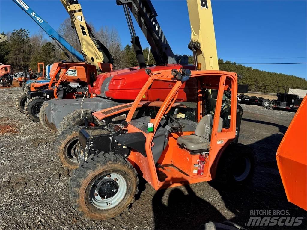 JLG G5-18A Teleskooplaadurid