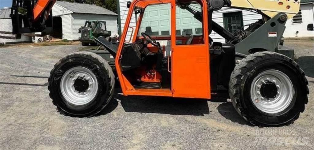 JLG G6-42A Teleskooplaadurid