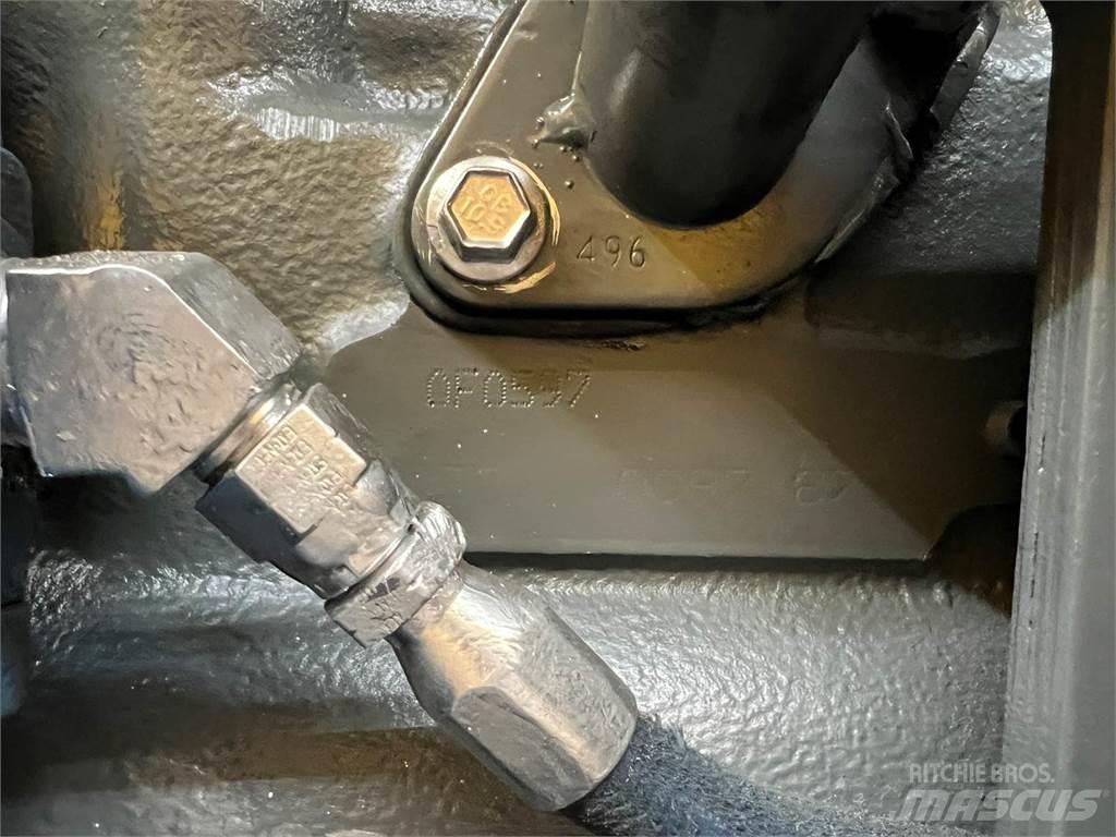 Mack E7 Mootorid