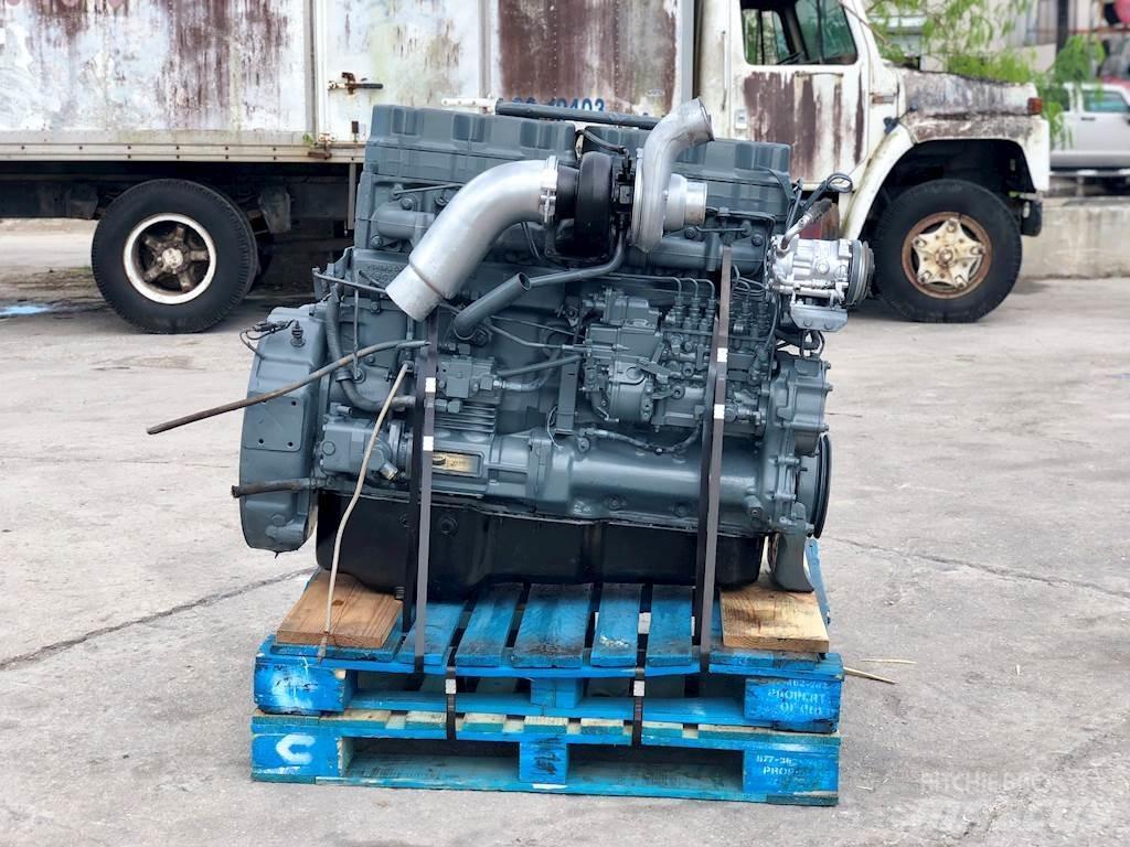 Mack E7-350 Mootorid