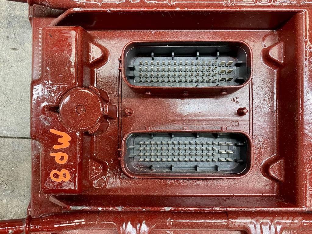 Mack MP8 Elektroonikaseadmed