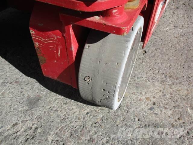 MEC 1330SE Käärtõstukid